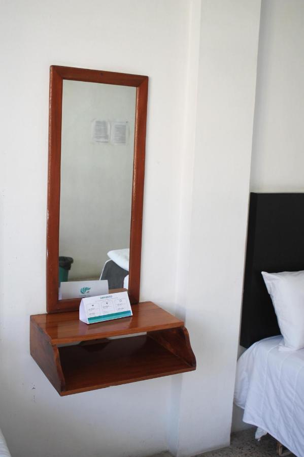 Hotel Las Brisas Катемако Экстерьер фото