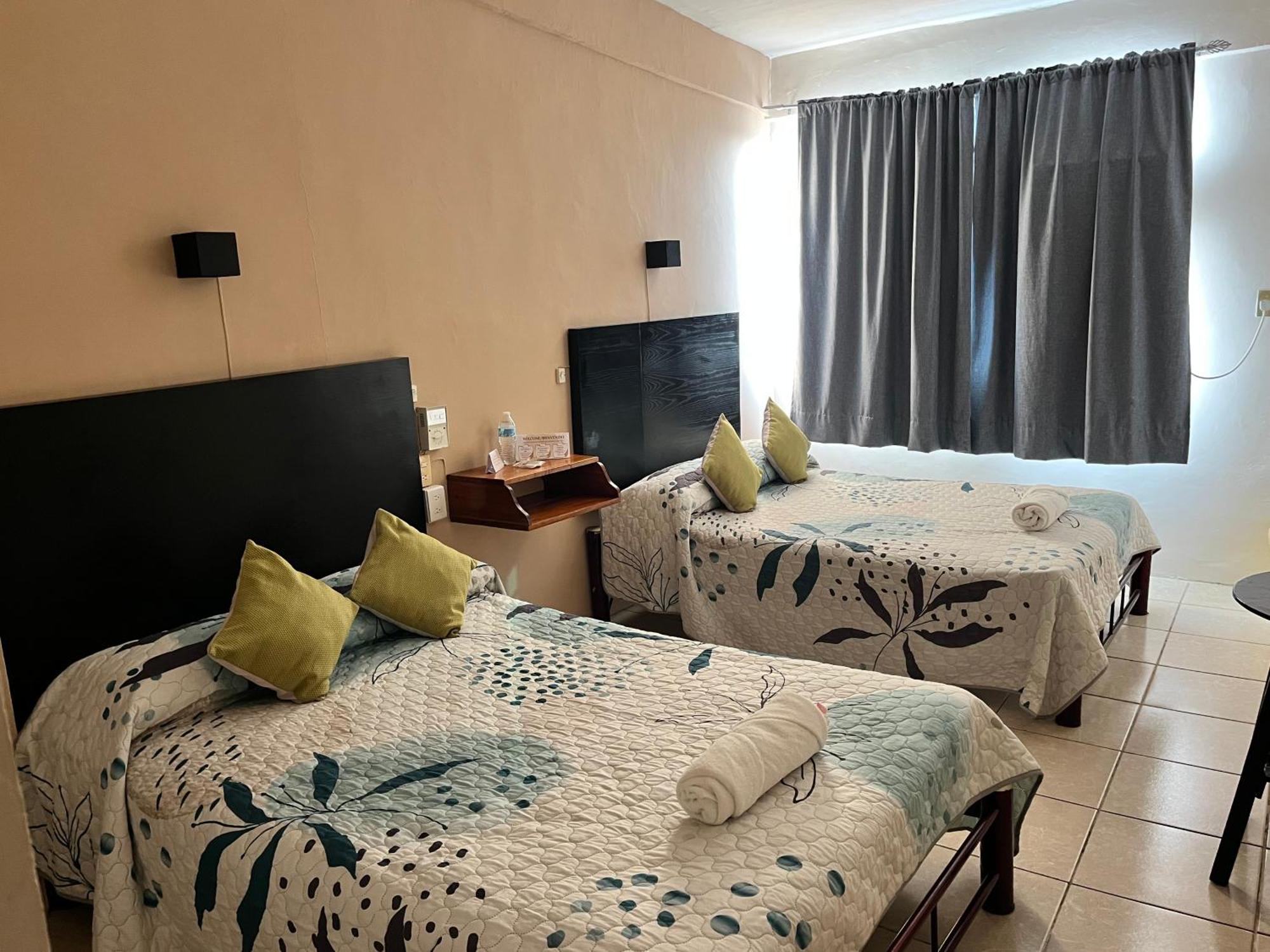 Hotel Las Brisas Катемако Экстерьер фото