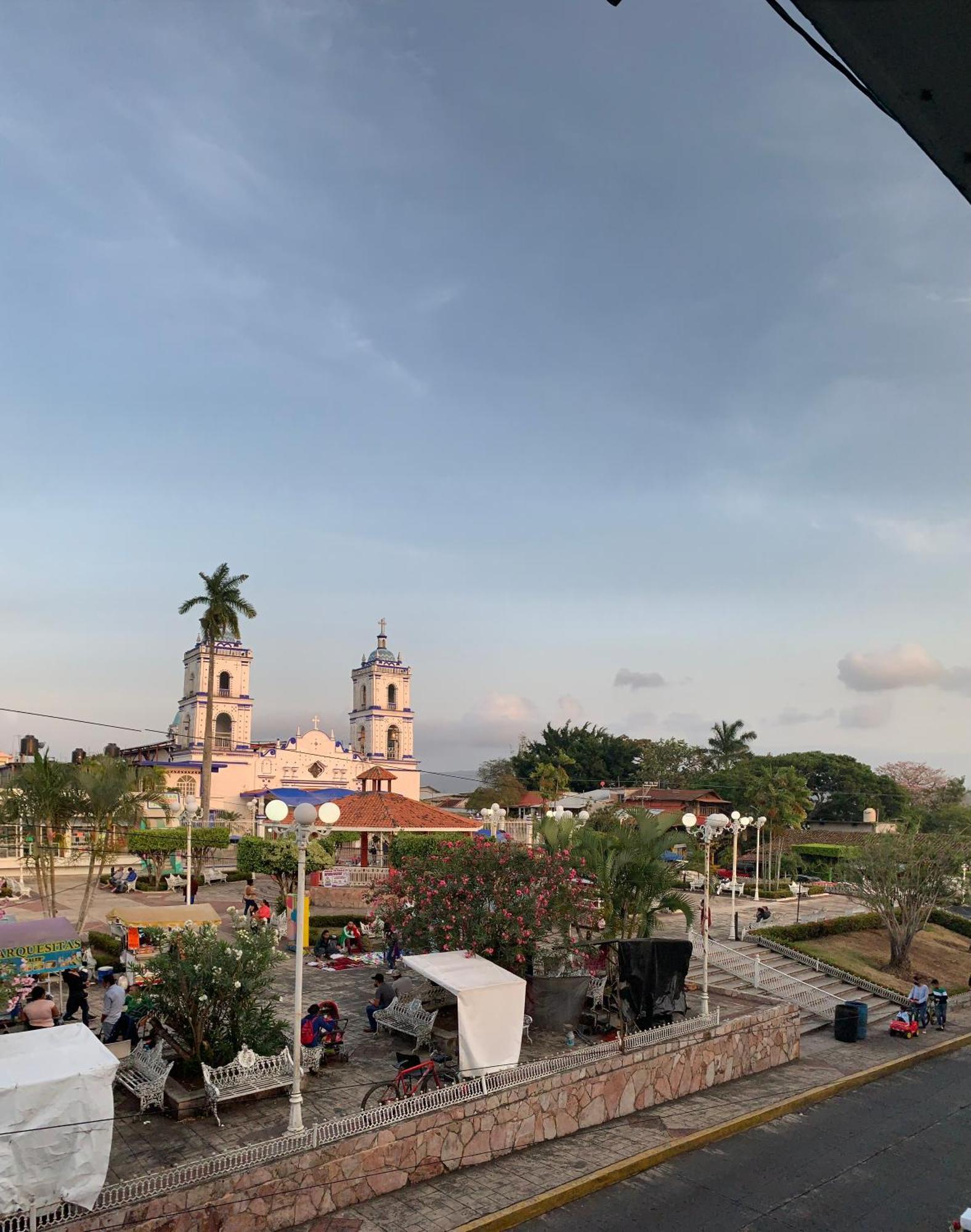 Hotel Las Brisas Катемако Экстерьер фото