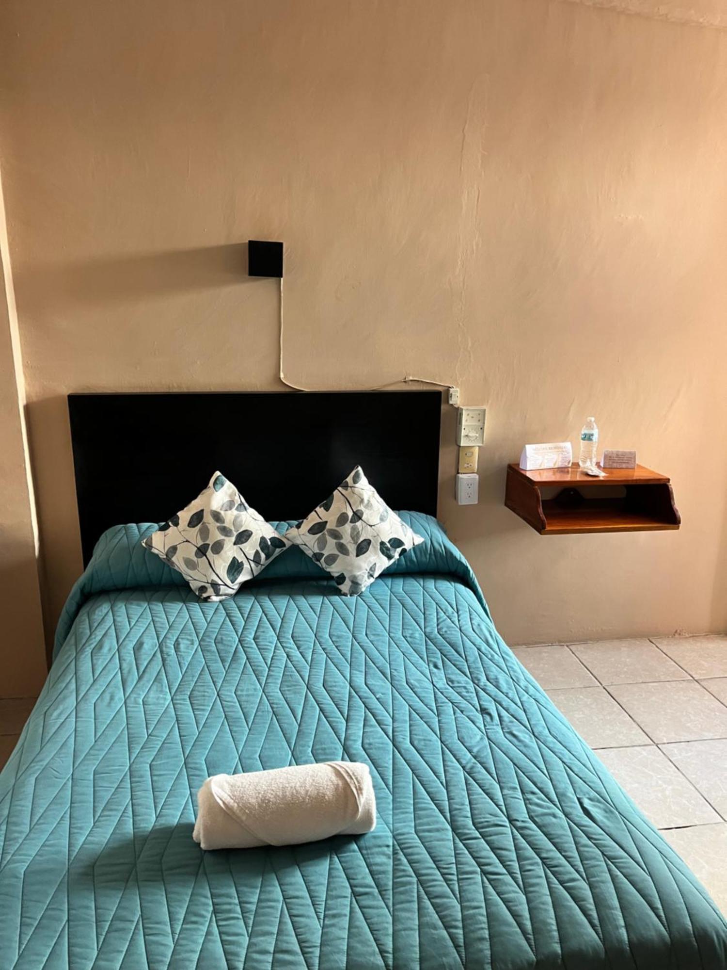 Hotel Las Brisas Катемако Экстерьер фото